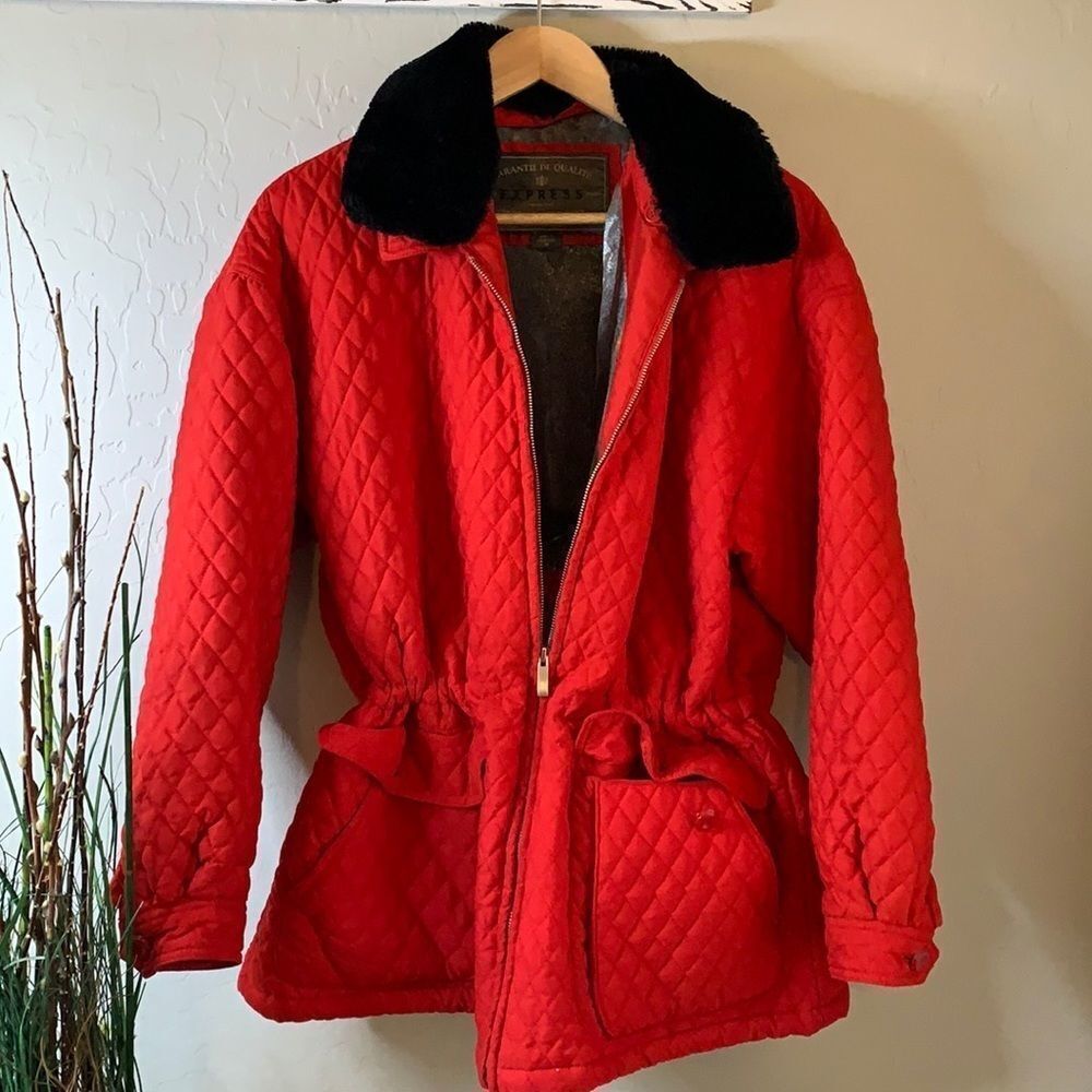 EXPRESS red coat front zipper four front pockets detachable collar